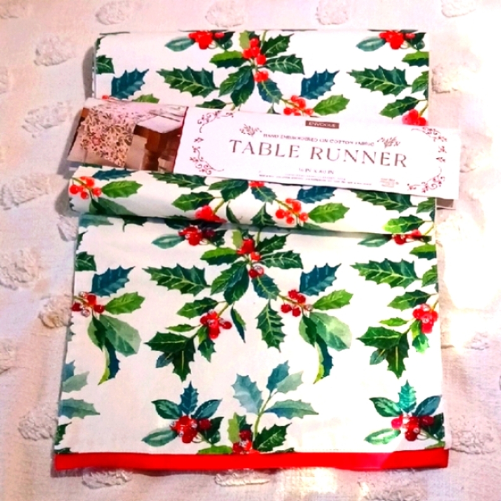 Festive Hand Embroidered Holly Table Runner ⚘️